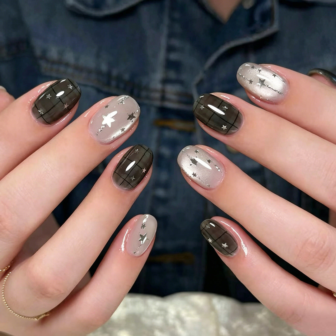 Artistic Starry Design Press-On Nail Set
