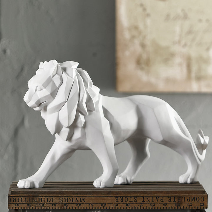 Elegant and modern lion sculpture Stornfield