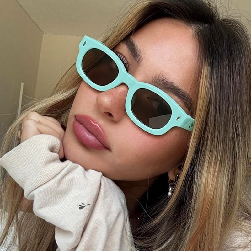 Ladies fashionable sunglasses in trendy square tube design Stornfield