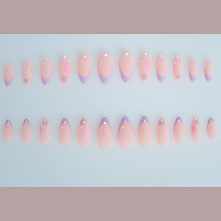 Chic Floral Nail Art Stornfield