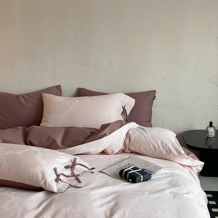 Elegant cotton satin bedding set with reversible function and ties
