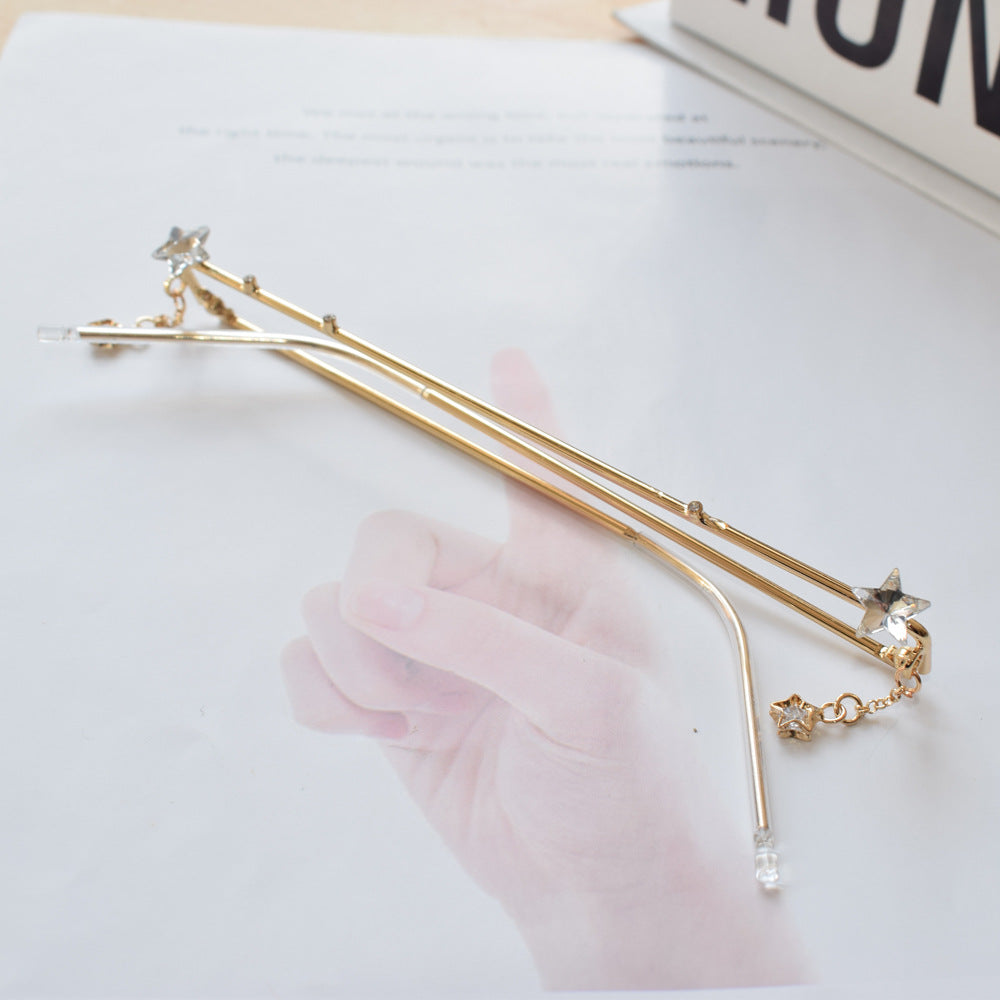 Star-Embellished Eyewear Chain Stornfield