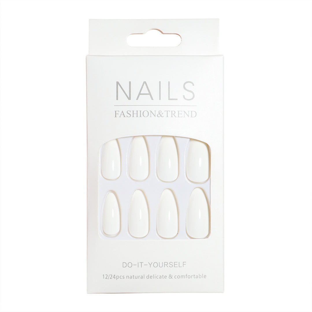 Elegant DIY Press-On Nail Set Stornfield