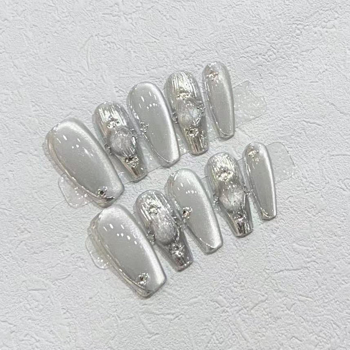 Elegant Press-On Nail Set with Metallic Finish Stornfield