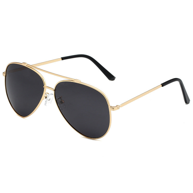 Fashionable Pilot Sunglasses Stornfield