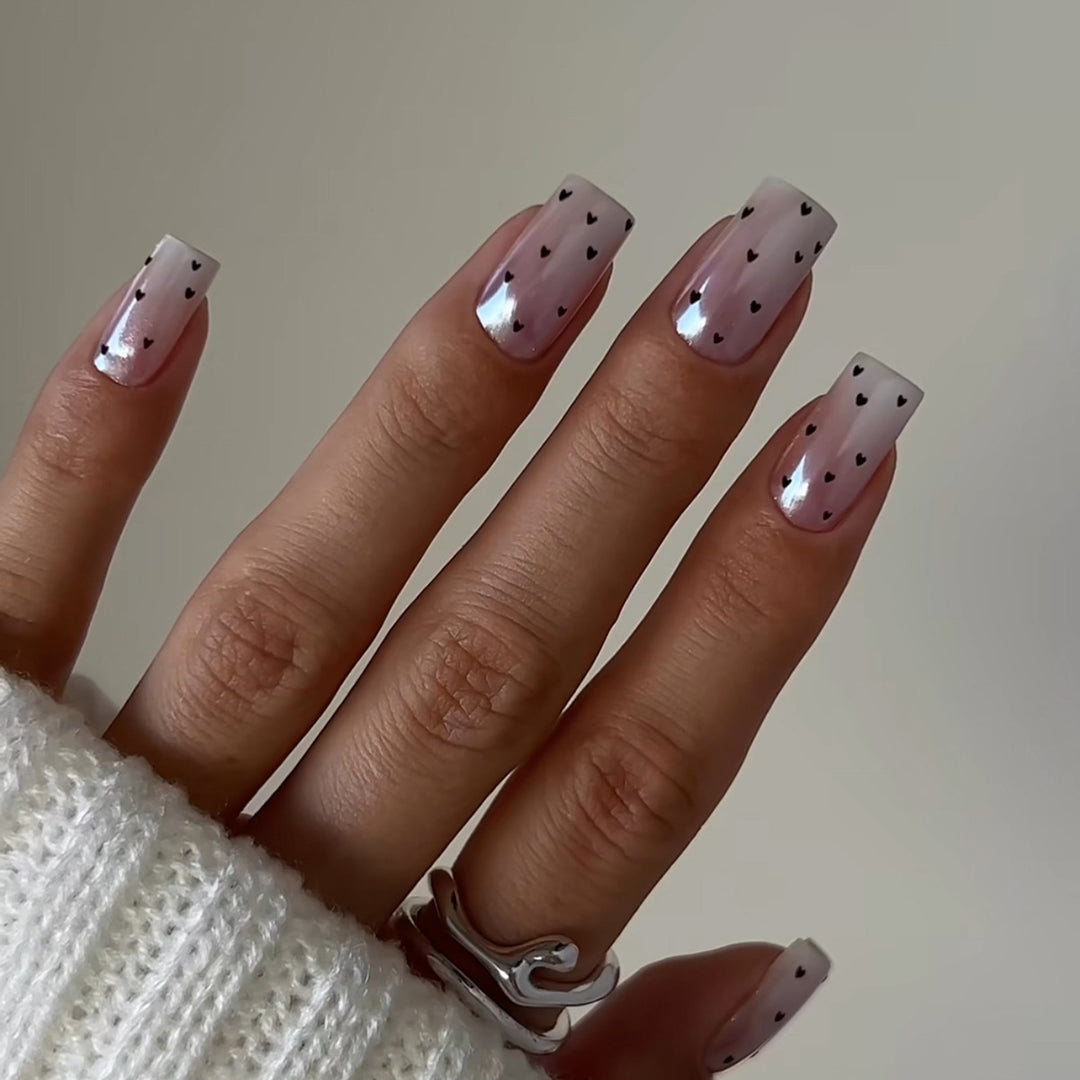 Artificial Nail Art with Heart Design Stornfield