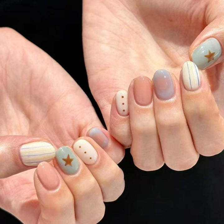 Artistic Cat-Themed Press-On Nail Art Set Stornfield