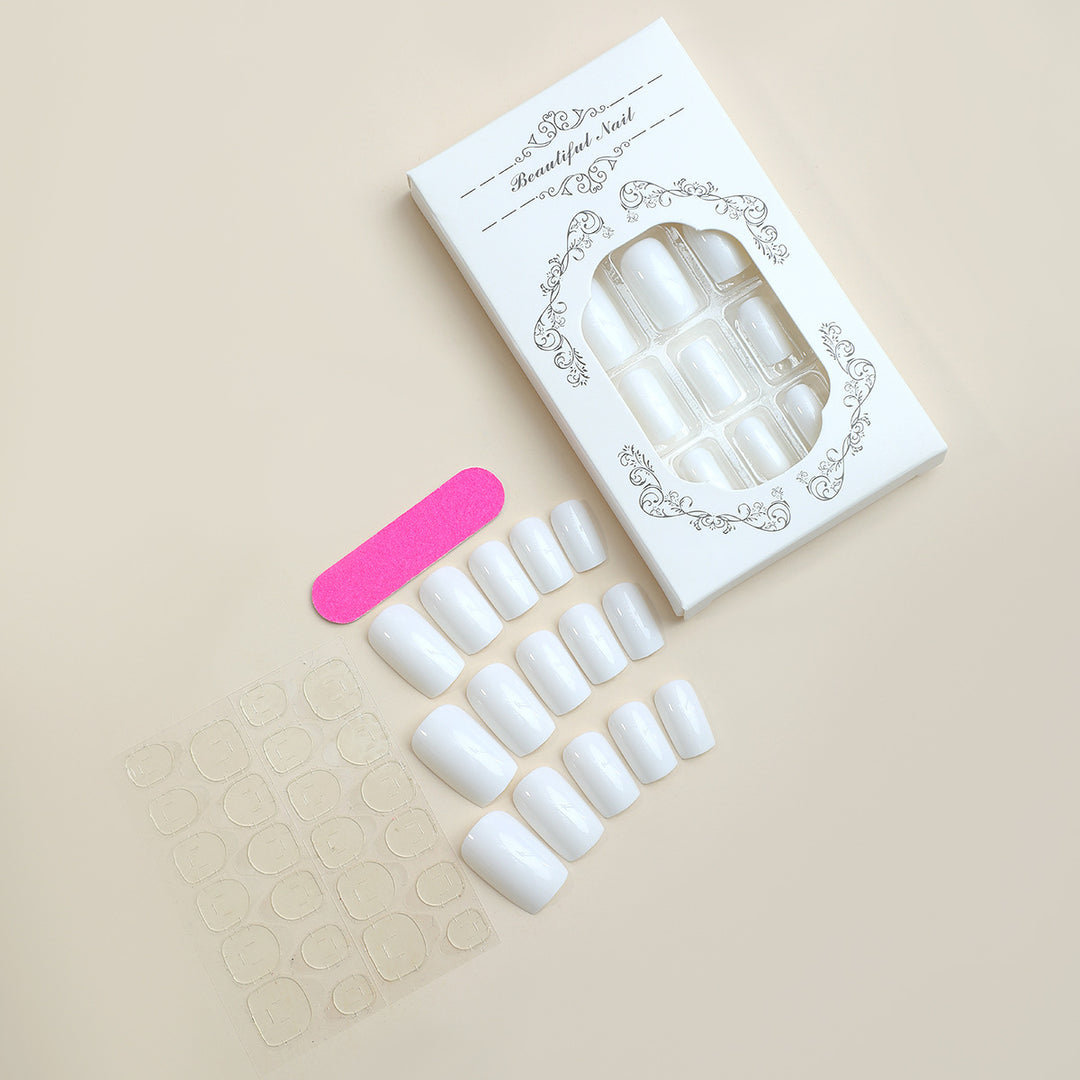 Artificial nail set with brand new design and perfect fit Stornfield