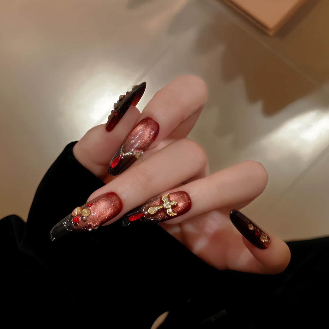 Glamorous and Artistic Nail Tips Stornfield