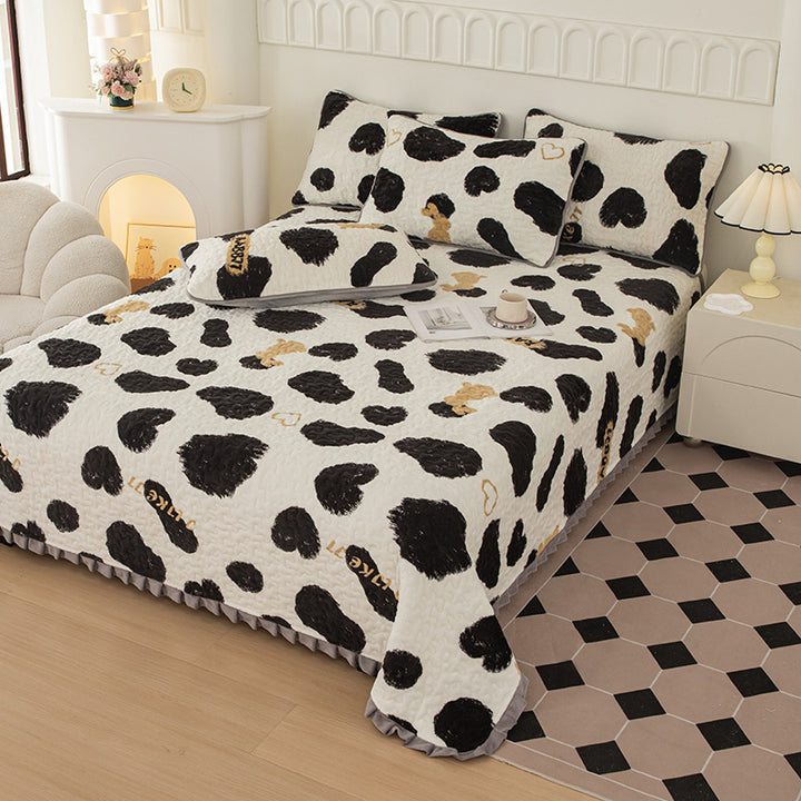 Playful Cartoon-Themed Bedspread Set