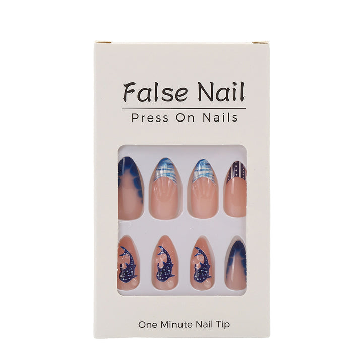 Creative art nails in maritime style Stornfield