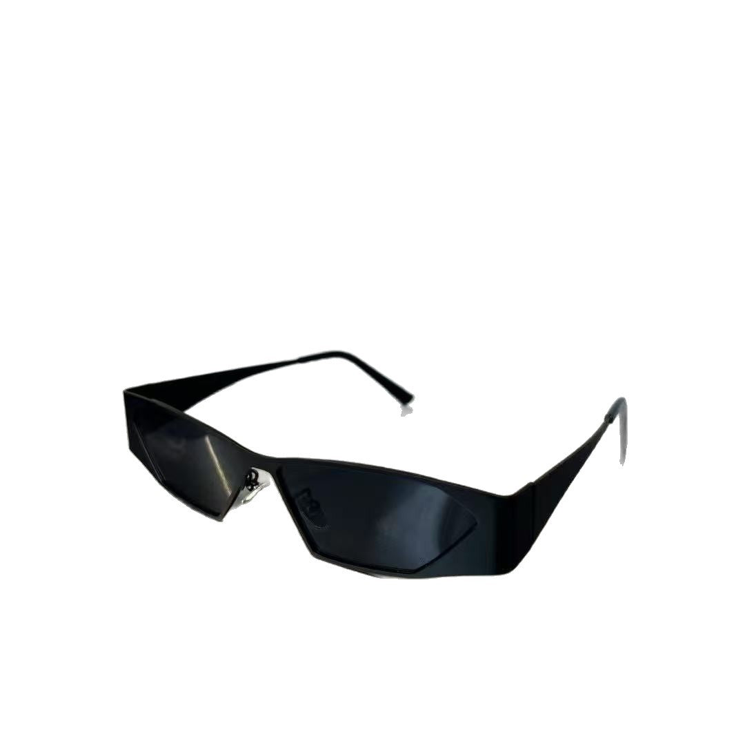 Designer sunglasses with angular frame Stornfield