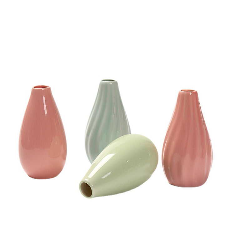 Elegant Ceramic Teardrop Vase Stornfeild