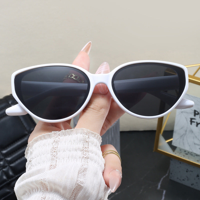 Women Cat-Eye Sunglasses with Modern Design Stornfield