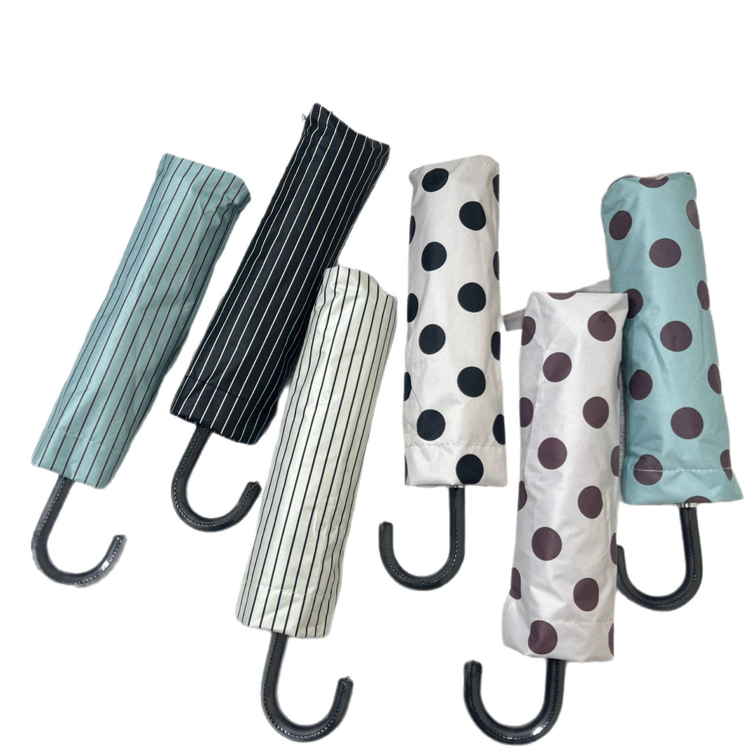 Women Folding Umbrella Stornfield