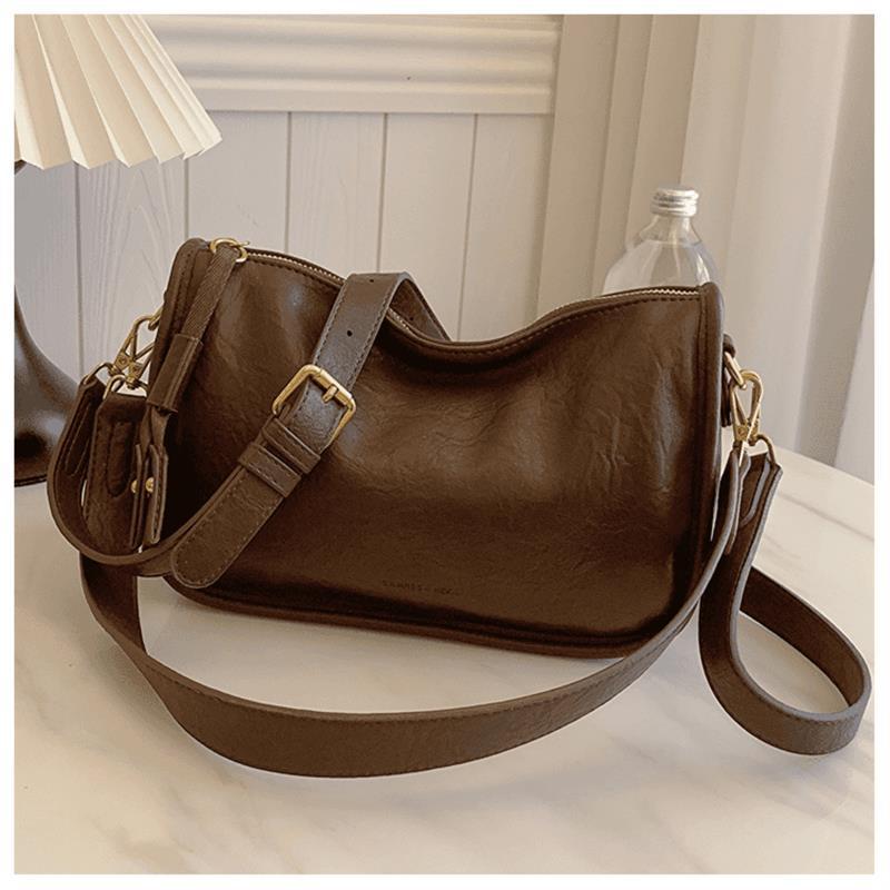 Premium Textured Leather Shoulder Bag Stornfield