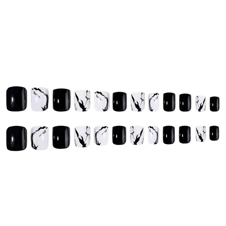 Artificial nail set with luxurious marble design and elegant high-gloss finish Stornfield