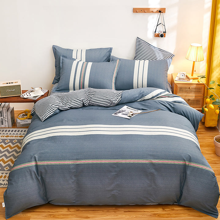 Playful Bear Checkered Comforter Set
