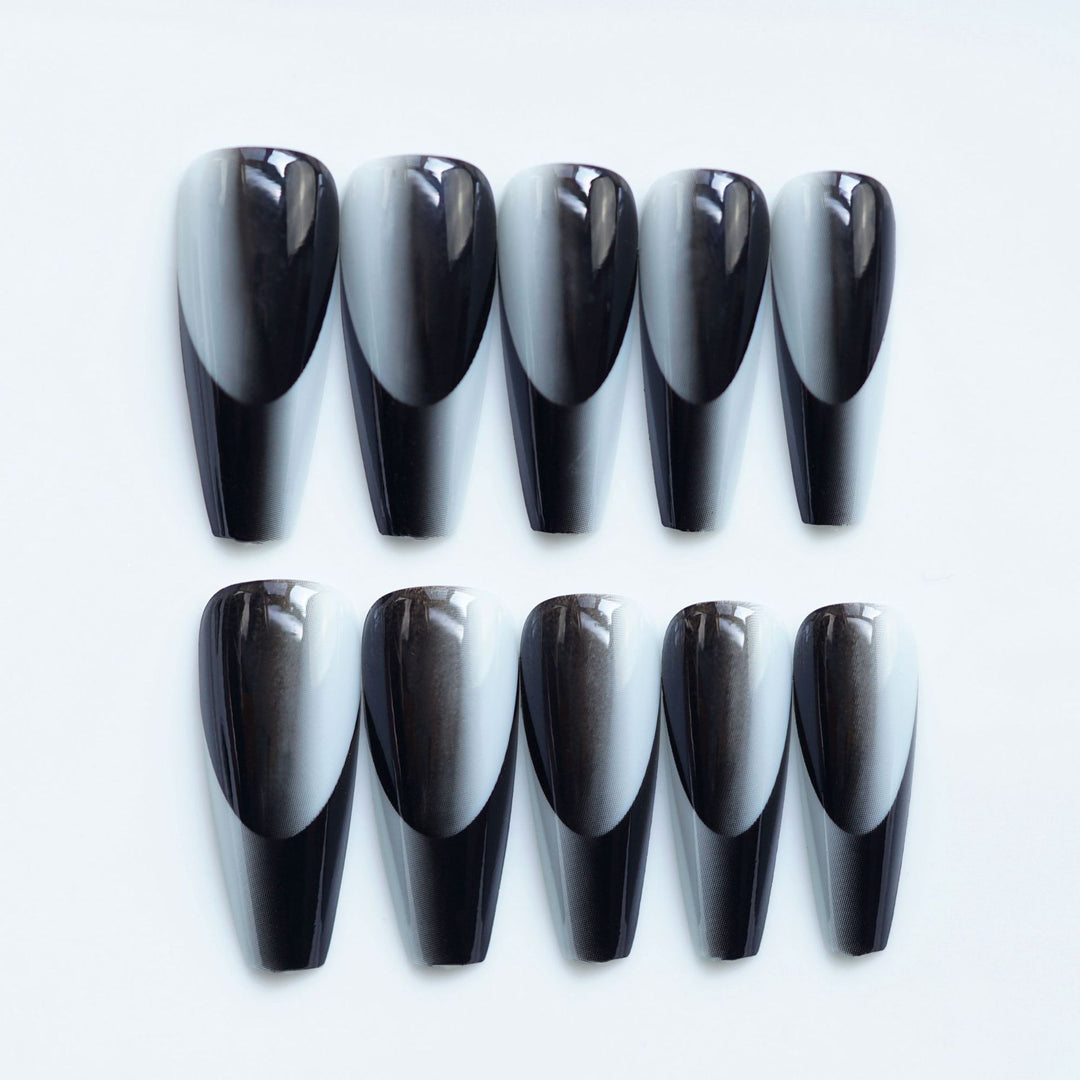 Stylish and creative artificial nails Stornfield
