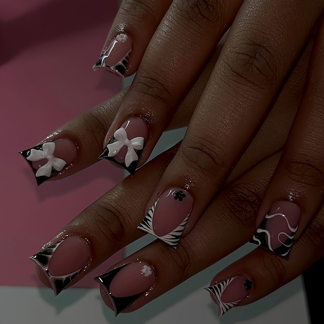 Premium Artistic Nail Decoration Stornfield