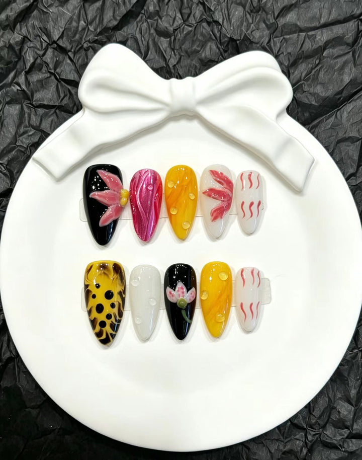 Artistic Floral Themed Press-On Nails