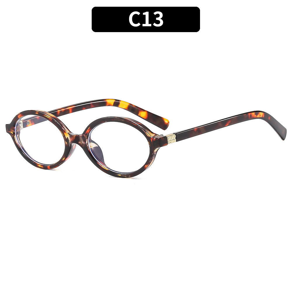 Elegant Vintage-Inspired Round Sunglasses Stornfield