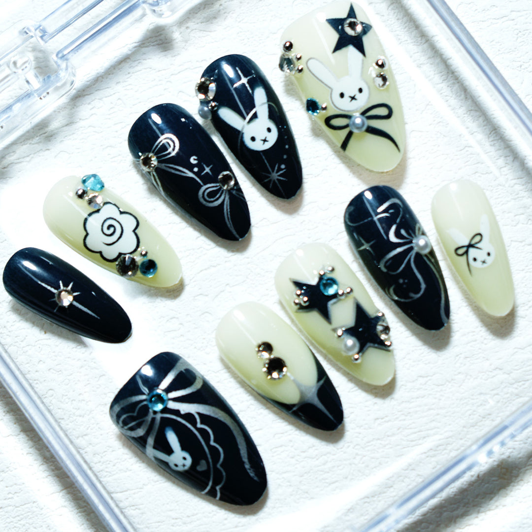 Artistic Themed Press-On Nails Stornfield