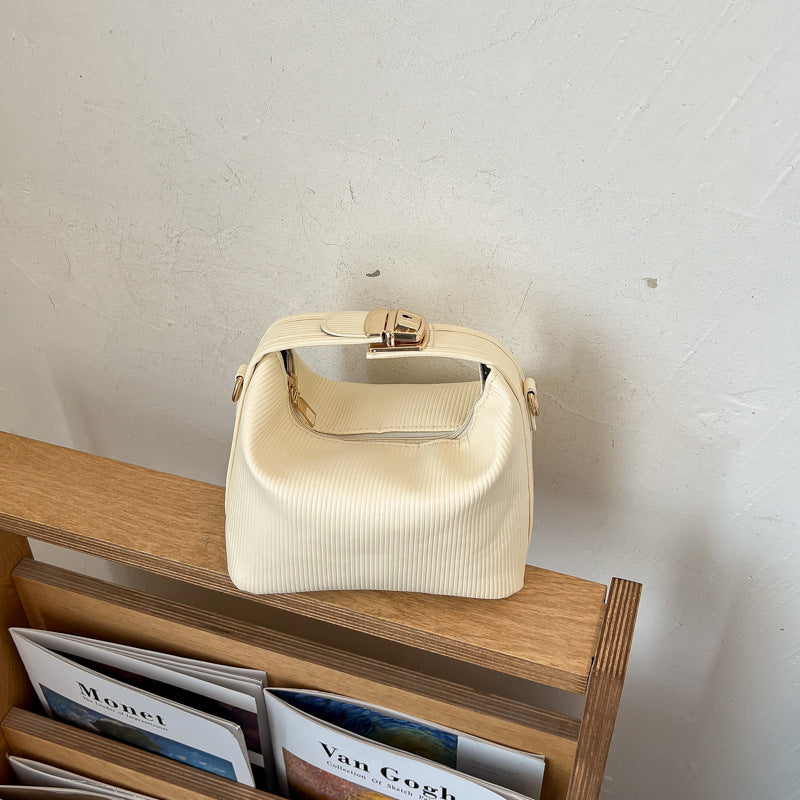 WoTextured Ribbed Handbag Stornfield