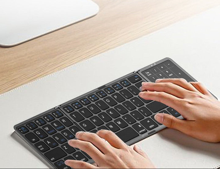 Compact Bluetooth Keyboard with Numeric Keypad Stornfield