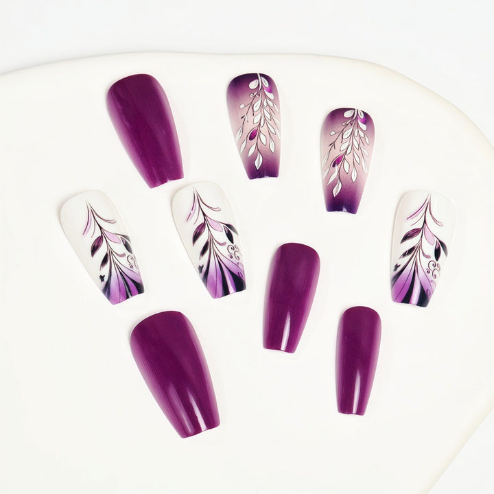 Artificial nails with elegant floral design Stornfield