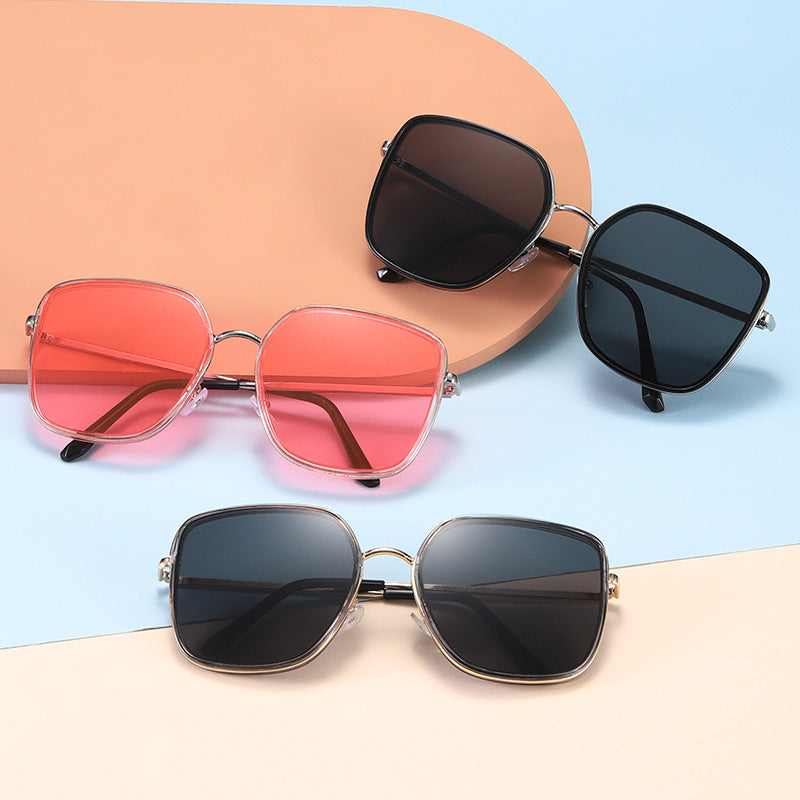 Ladies square sunglasses with luxurious metal frame and UV protection Stornfield