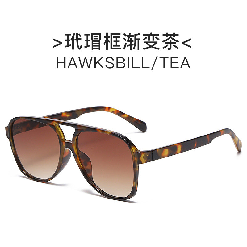 Women elegant sunglasses with high-quality geometric design Stornfield