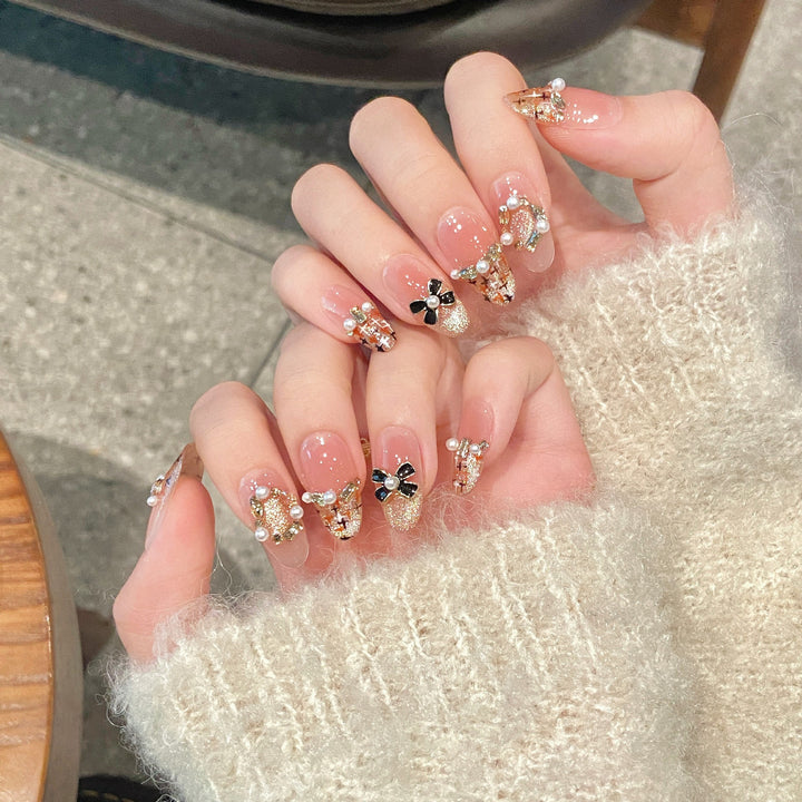 Decorative Press-On Nail Art Set with Pearl and Bow Accents