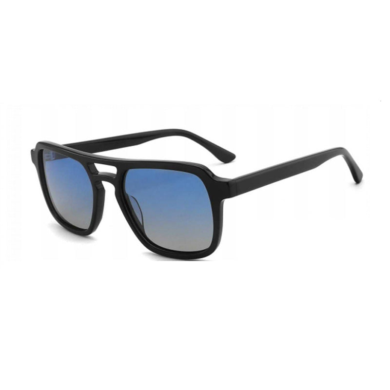 Ladies' sunglasses with a sturdy, stylized plastic frame and harmoniously gradated lenses Stornfield