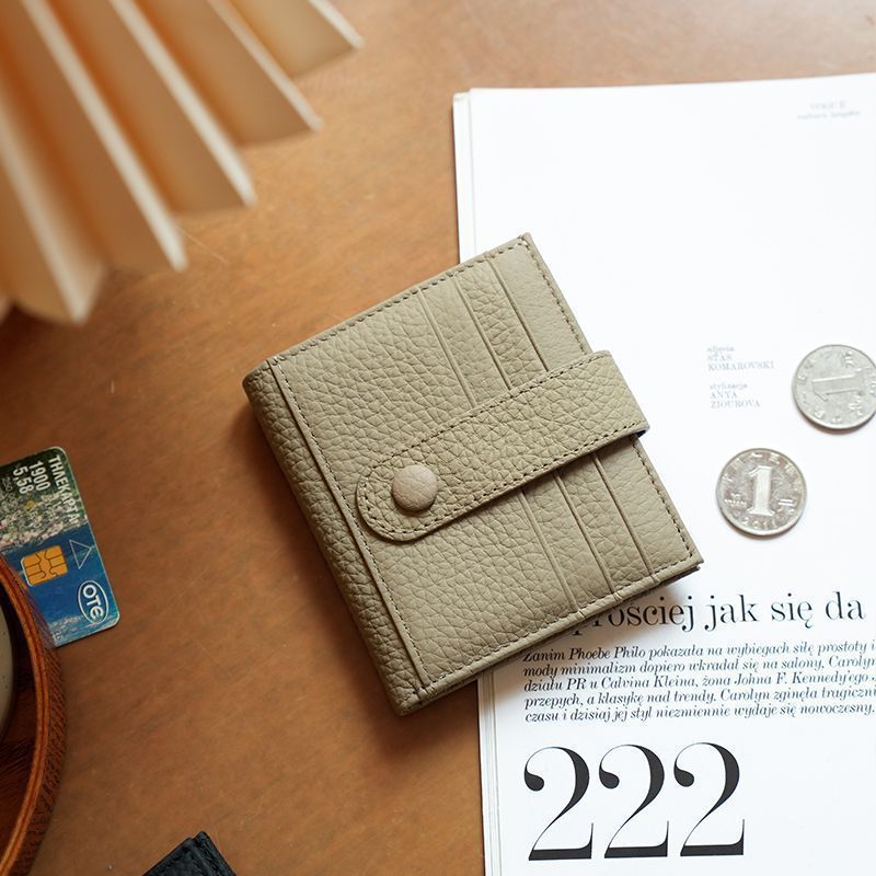 Textured Leather Compact Card Wallet