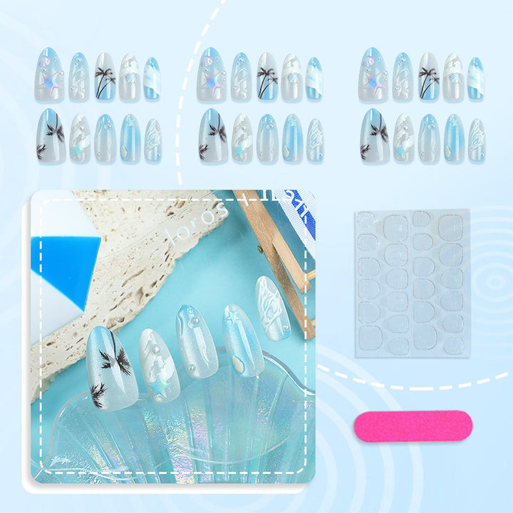 Beach-inspired art nails Stornfield