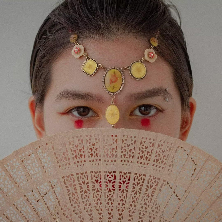 Ladies decorative and high-quality hand fan made of filigree wood Stornfield