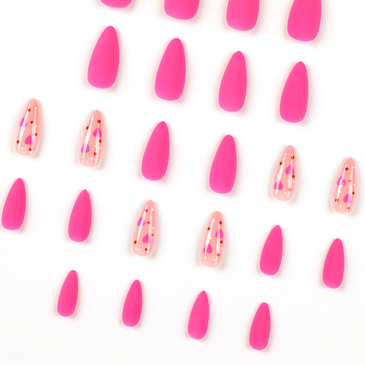 Artificial nail art with heart design Stornfield