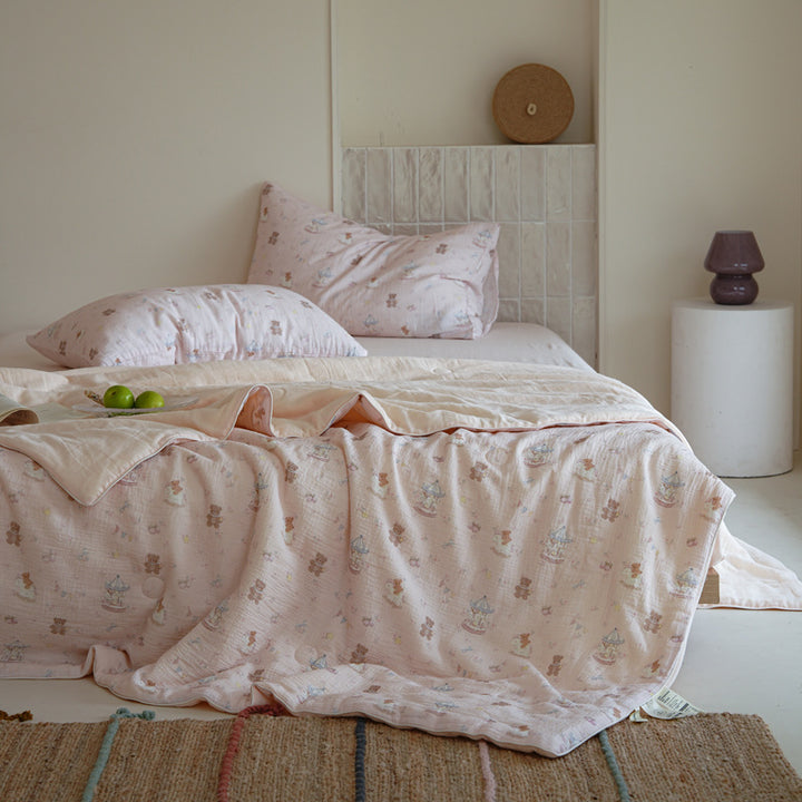 Cozy Baby-Themed Quilt Set