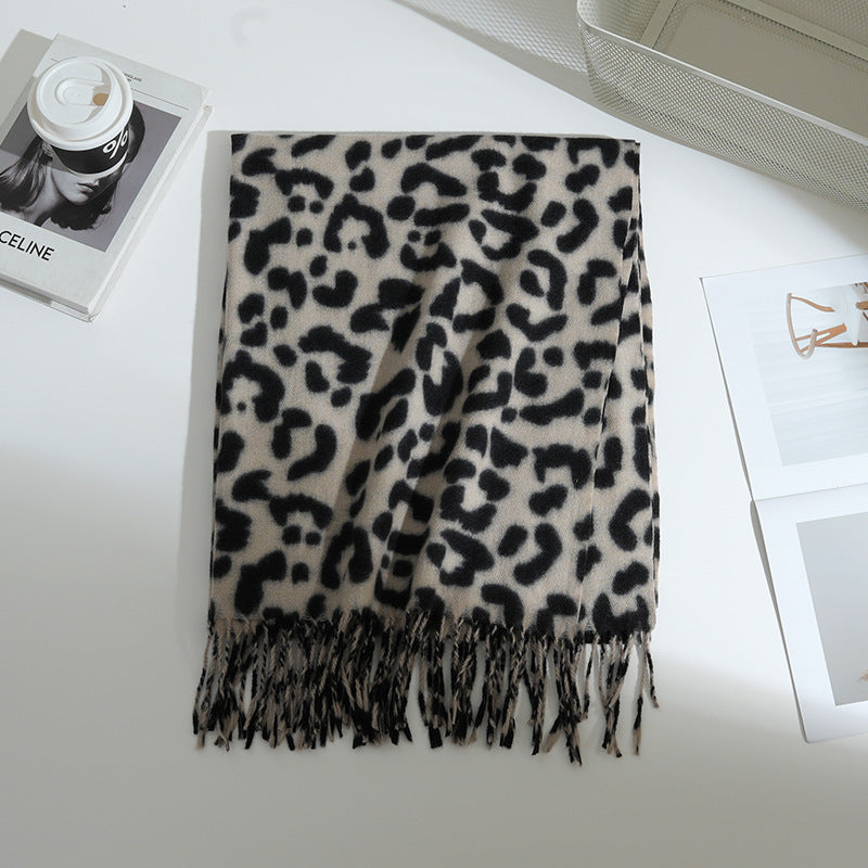 Ladies Elegant and patterned animal scarf with fringes Stornfield