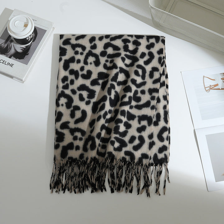 Ladies Elegant and patterned animal scarf with fringes Stornfield