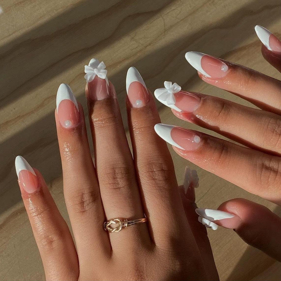 Artificial nail set with elegant 3D flowers and sparkling accents Stornfield