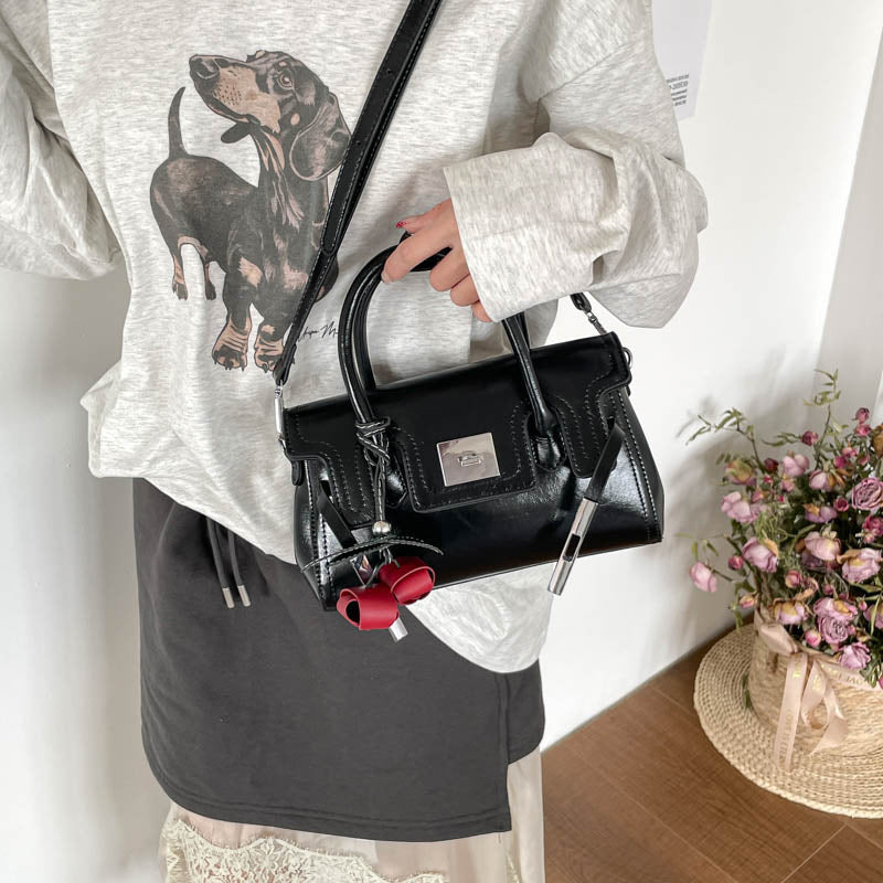 Fashion-Forward Structured Handbag Stornfield
