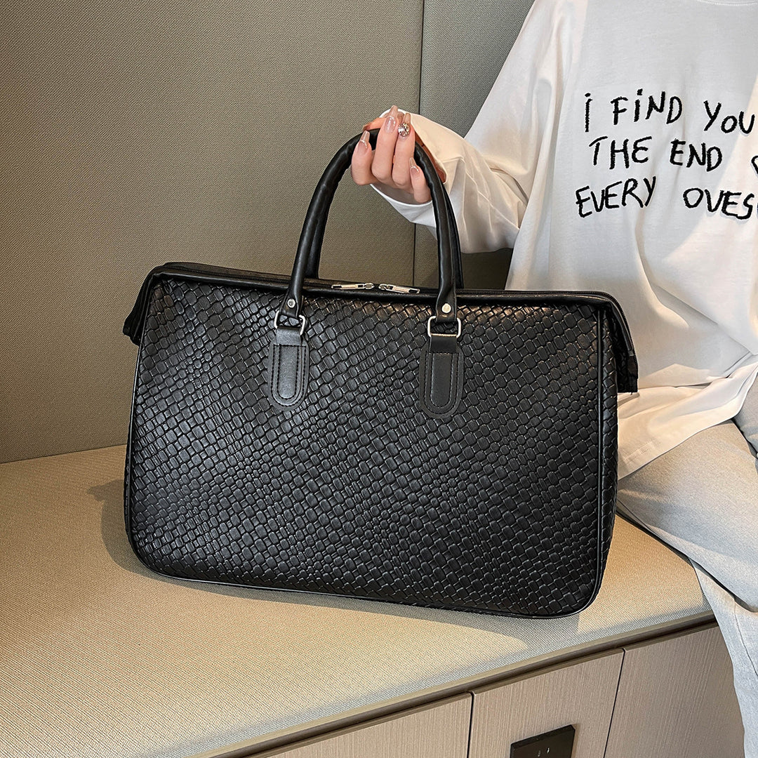 Elegant Handbag with Structured Design Stornfield