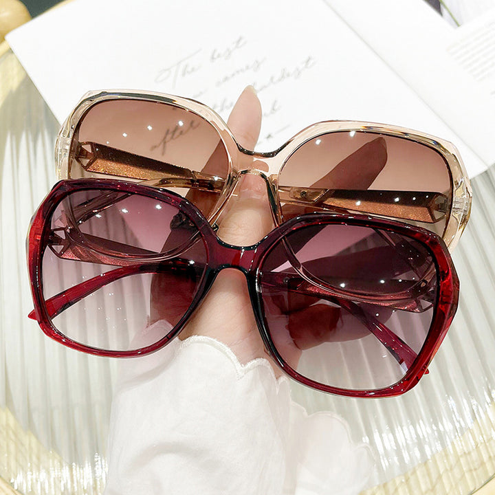 Women's oversized sunglasses in elegant butterfly design Stornfield
