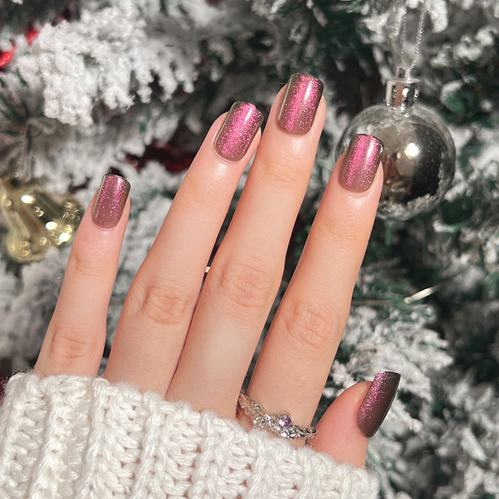 Glamorous nail art with glitter effect Stornfield