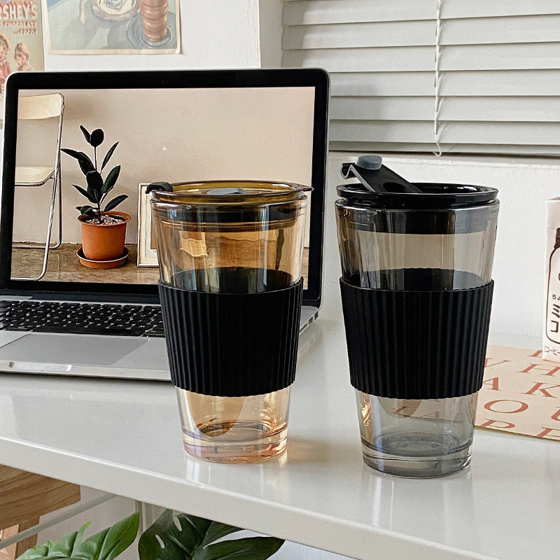 Women's multifunctional drinking cups with integrated silicone cover and hygienic lid Stornfield