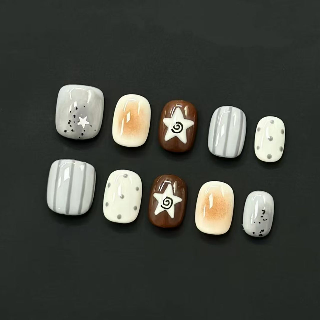 Artistic Cat-Themed Press-On Nail Art Set Stornfield