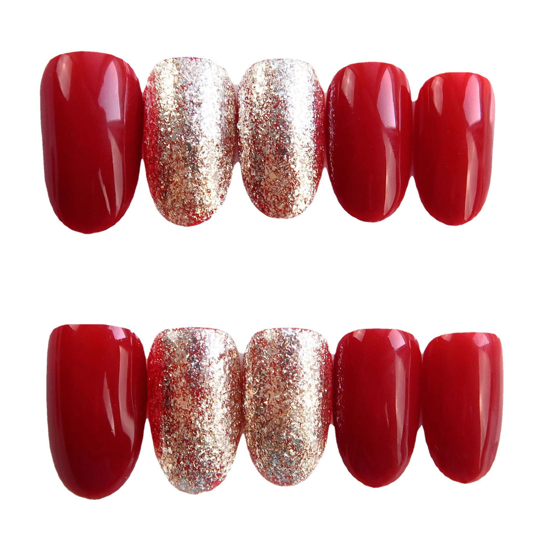 Glamorous Press-On Nail Set with Sparkling Accent Stornfield