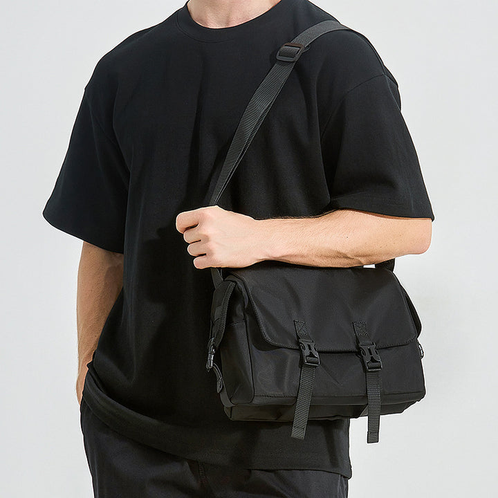 Versatile Outdoor Crossbody Satchel Stornfield